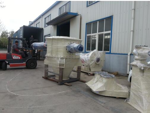 發往歐洲的氣流粉碎機和氣流粉碎機