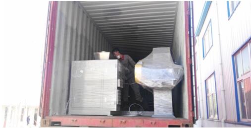 阿聯（lián）酋客戶訂購的氣流粉碎（suì）機